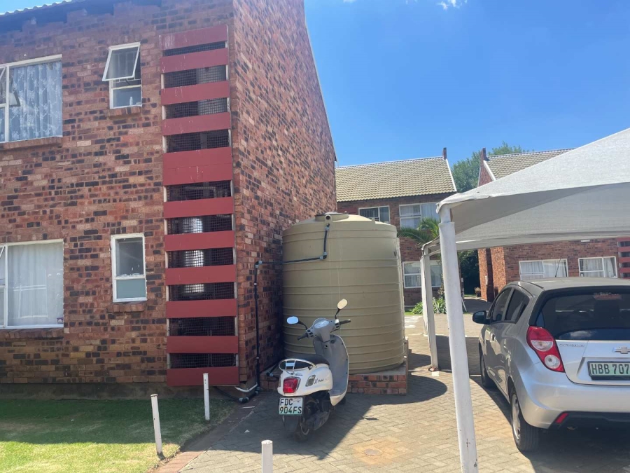 1 Bedroom Property for Sale in Pellissier Free State